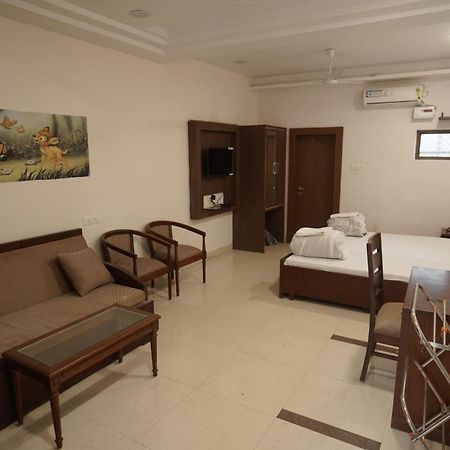 Hotel Narmada Vatika Jabalpur Exteriér fotografie