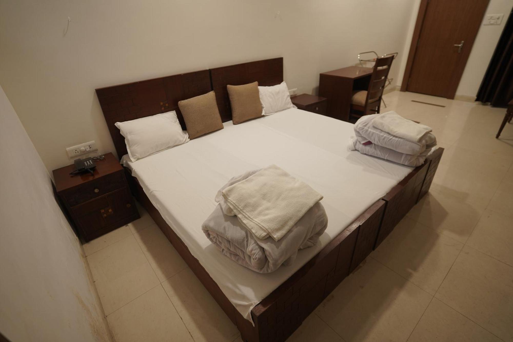 Hotel Narmada Vatika Jabalpur Exteriér fotografie
