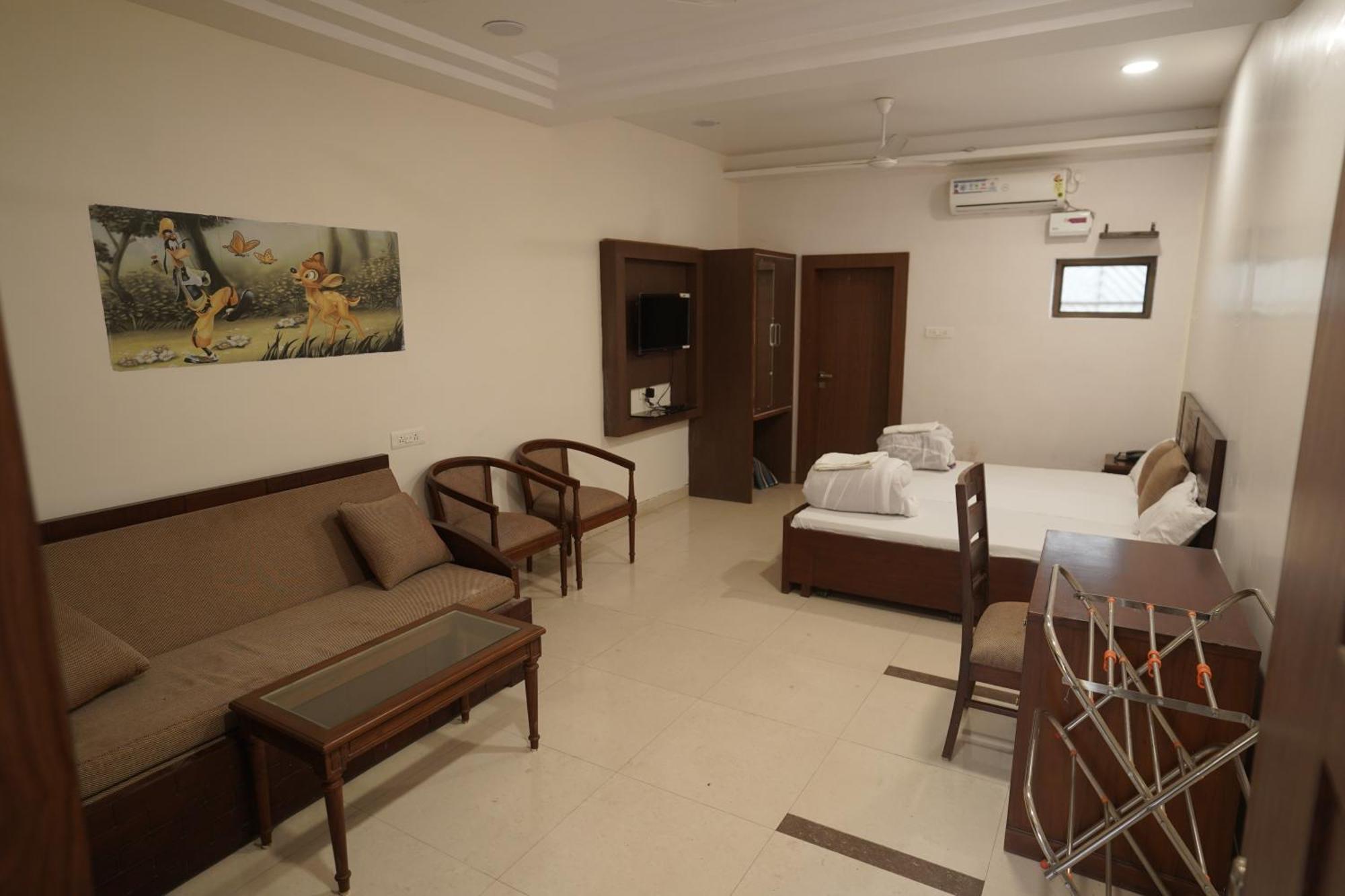Hotel Narmada Vatika Jabalpur Exteriér fotografie